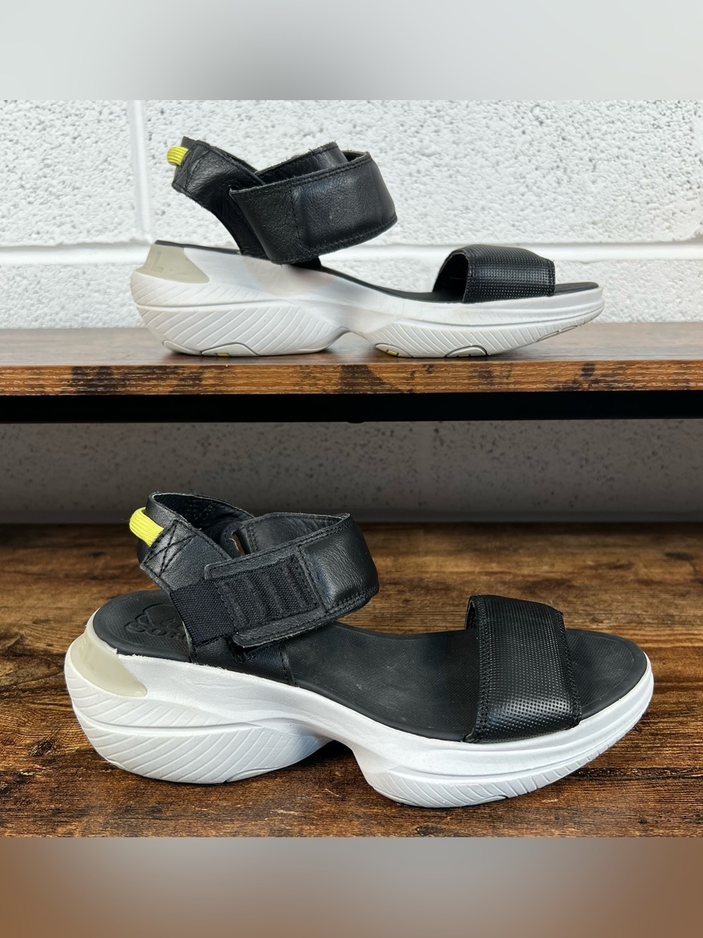 Sorel Sandals Explorer Blitz Stride Black Adjustable Strap Wedge Heel Women's 6